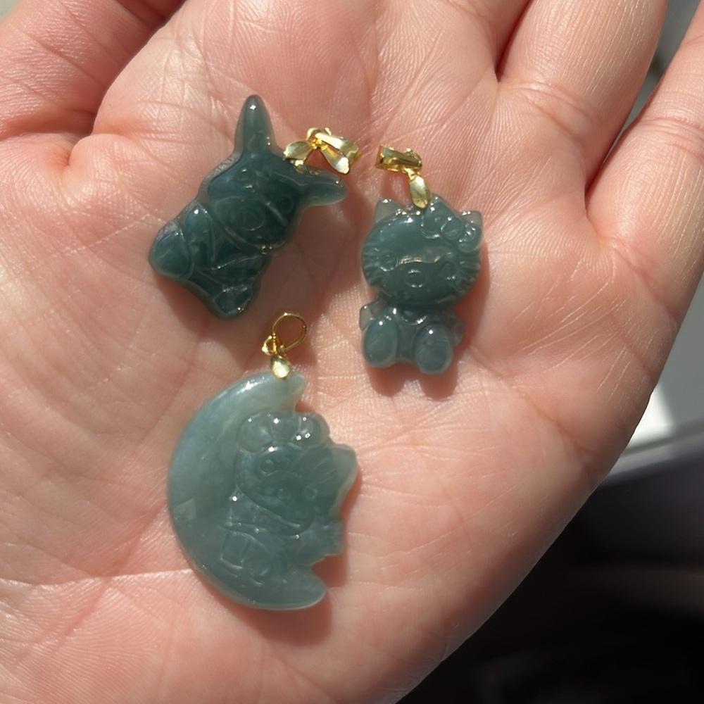 Sanrio Hello Kitty & Pokemon Jade Pendant Set